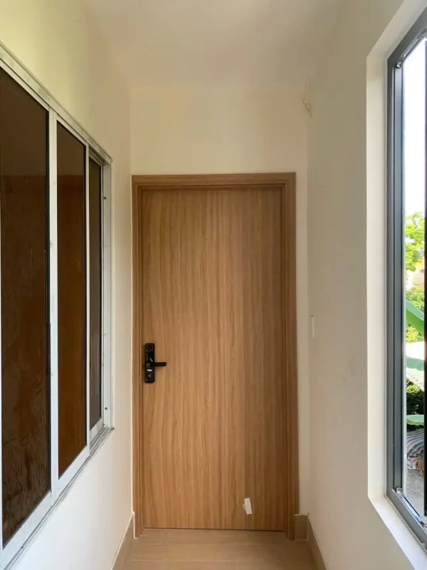 Mẫu cửa composite vân gỗ