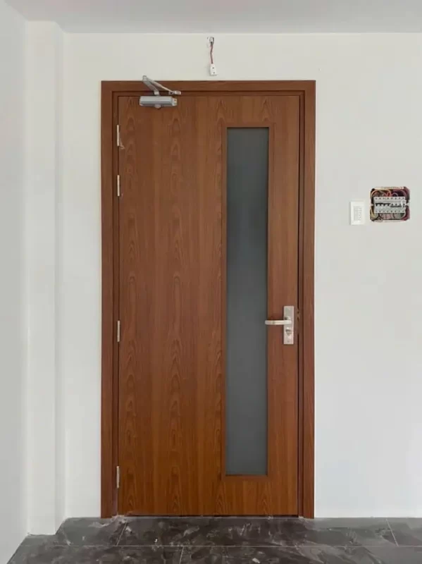 Cửa WC Cam Ranh chống nước bền đẹp