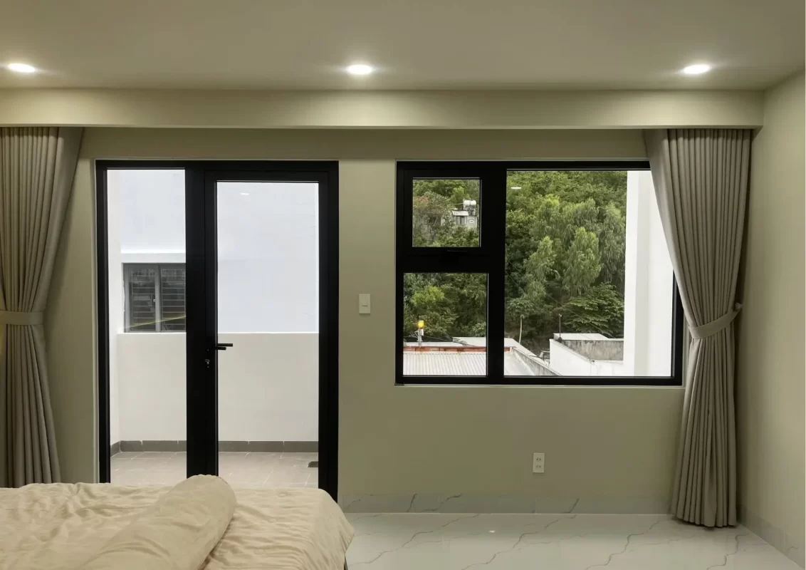 mua cửa composite cam ranh