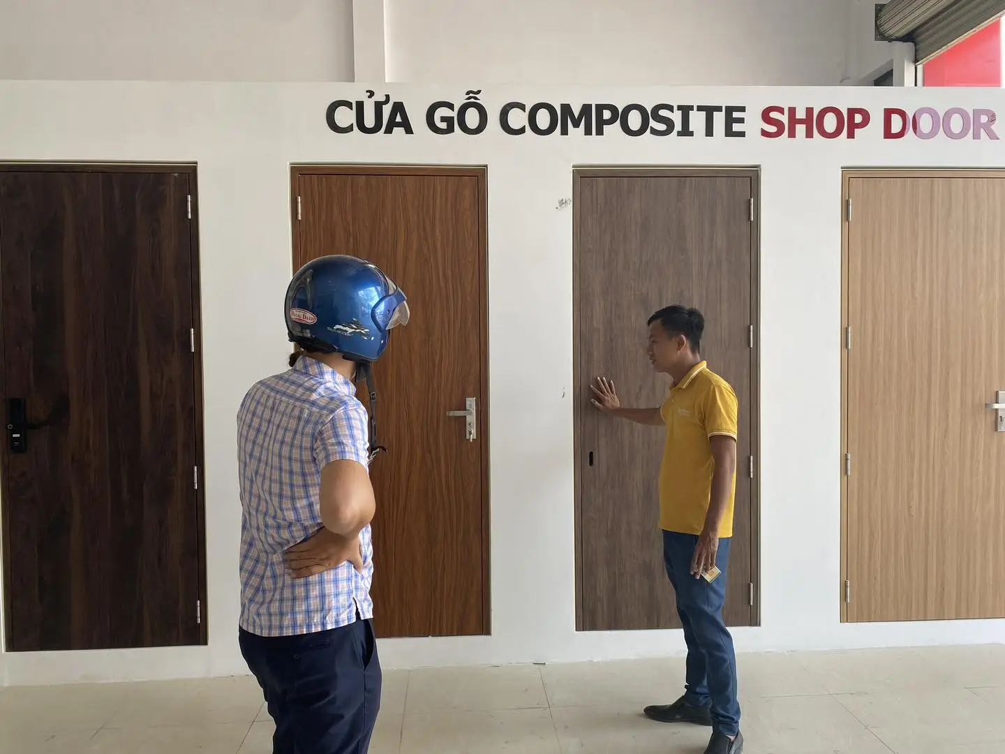 Lắp đặt cửa nhựa composite tại Bình Định