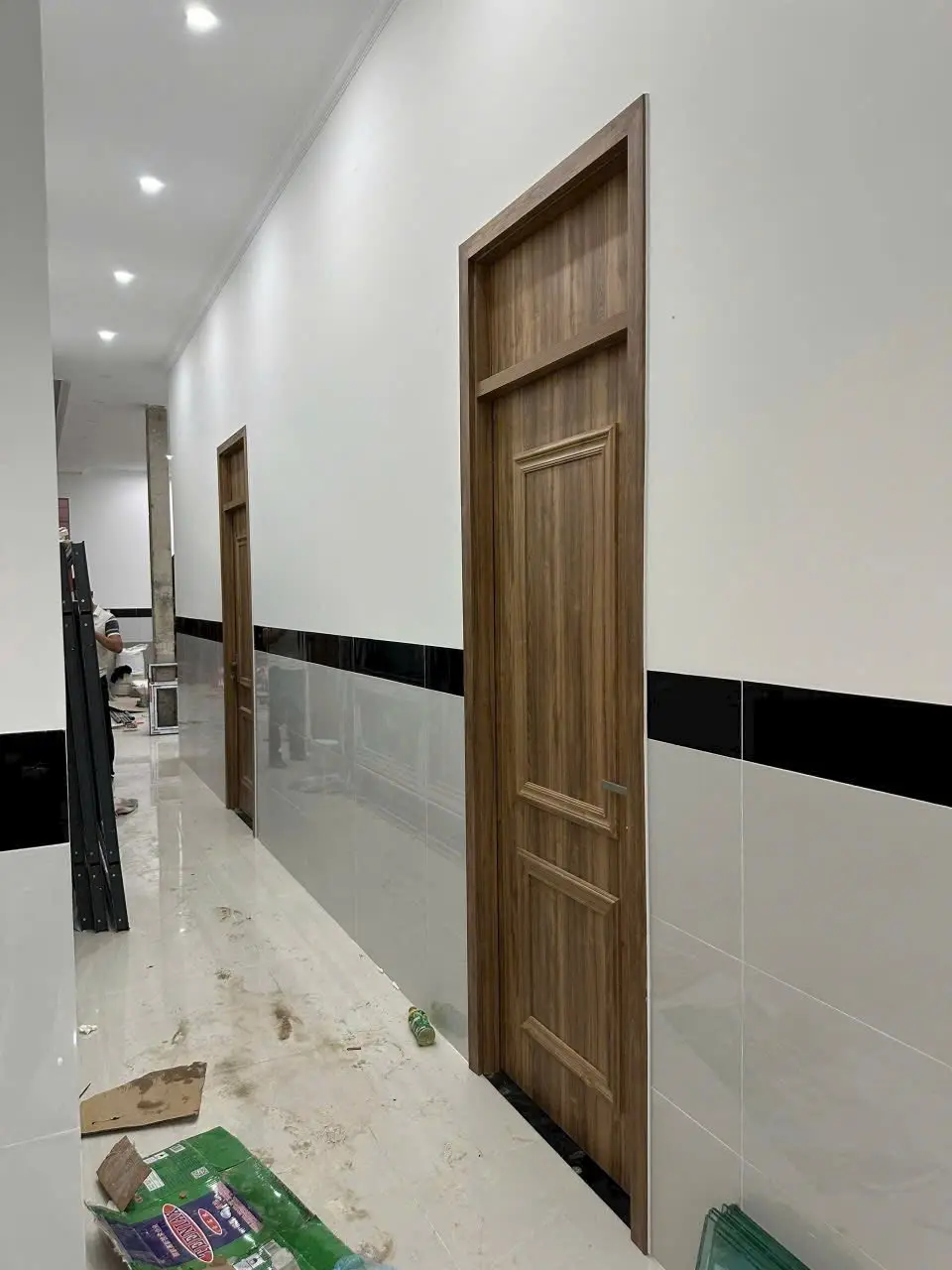 Lắp đặt cửa WC chống nước Bình Định