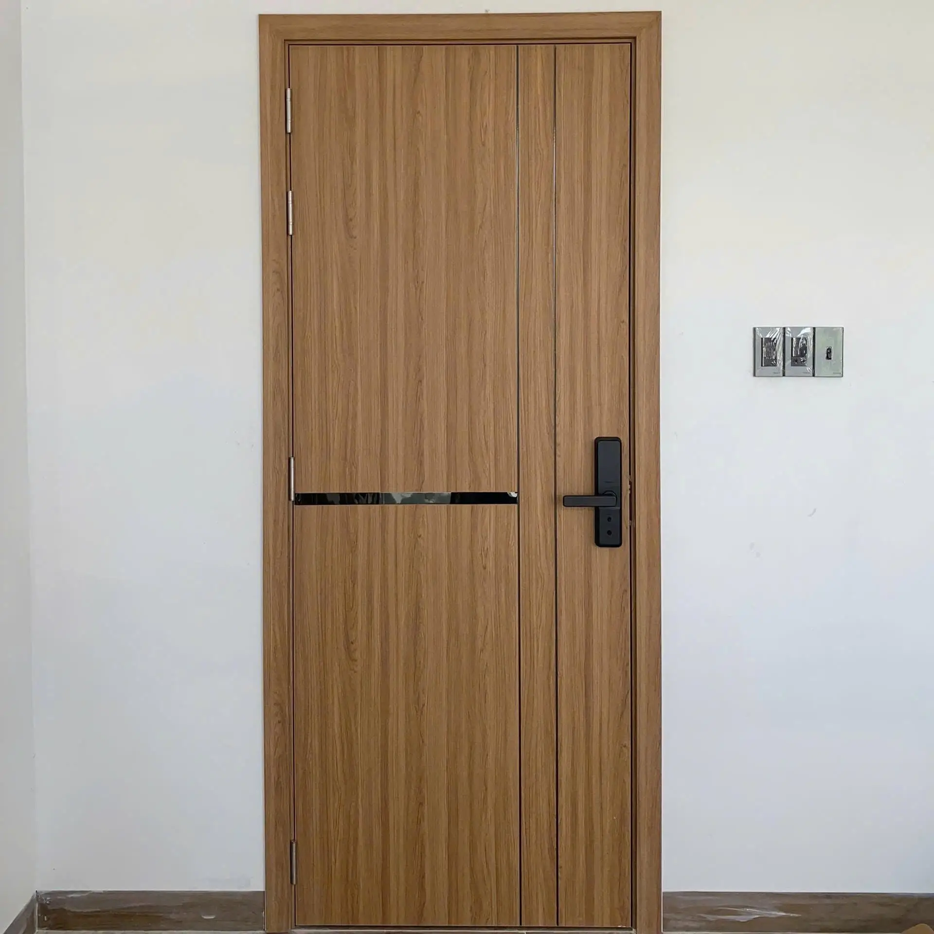 Báo giá cửa composite năm 2025 chi tiết