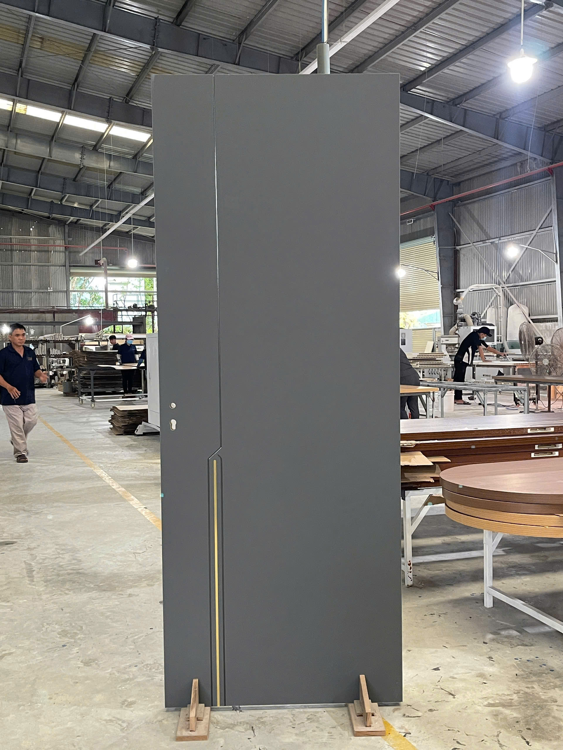 Cửa Composite cao cấp vân 5D chi phí trên 3.5 triệu