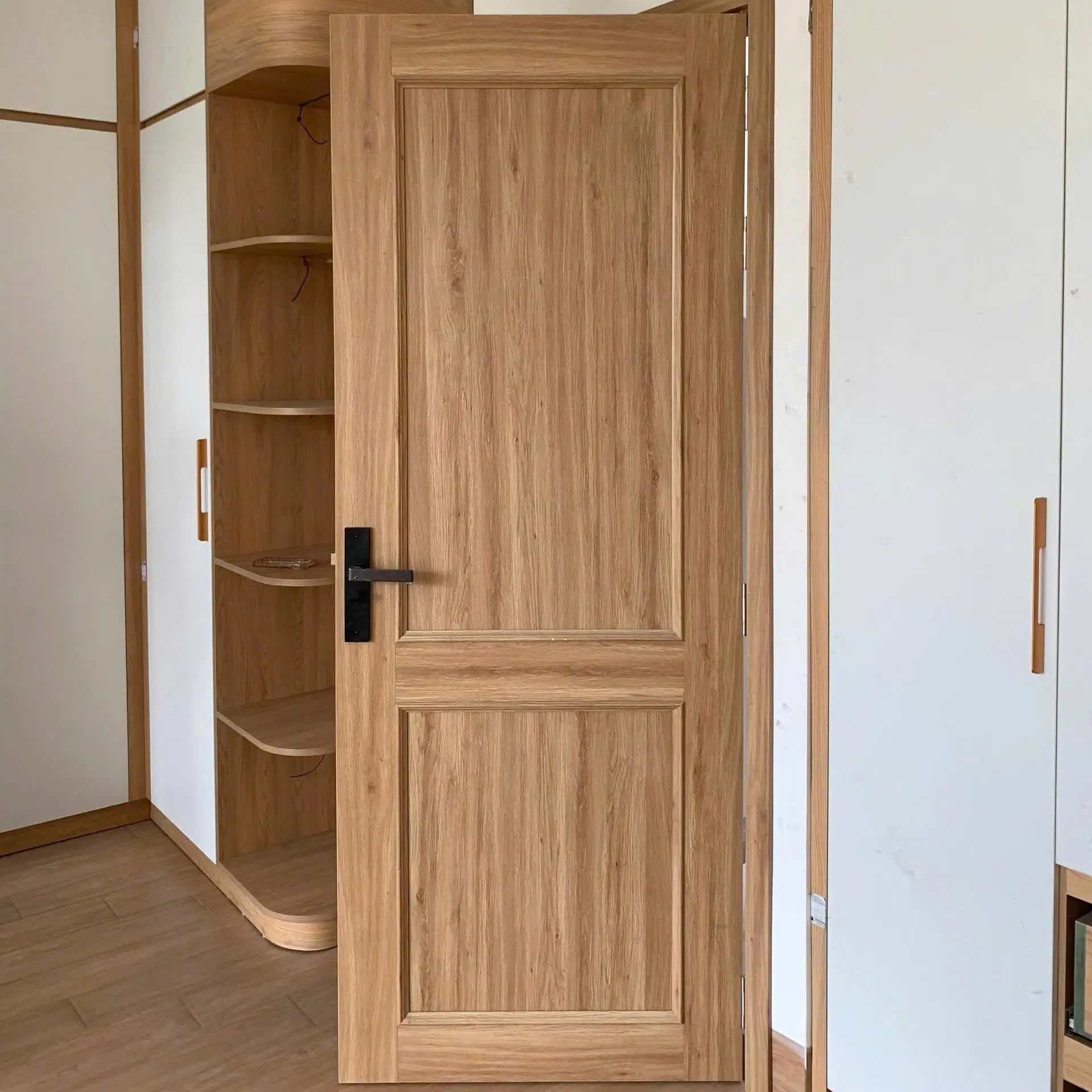 cửa gỗ nhựa composite ShopDoor