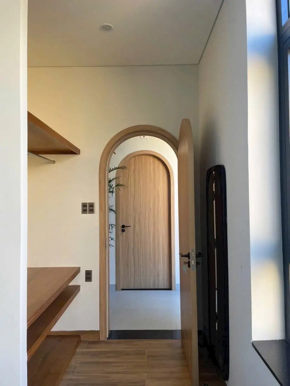 cửa vệ sinh composite chống nước