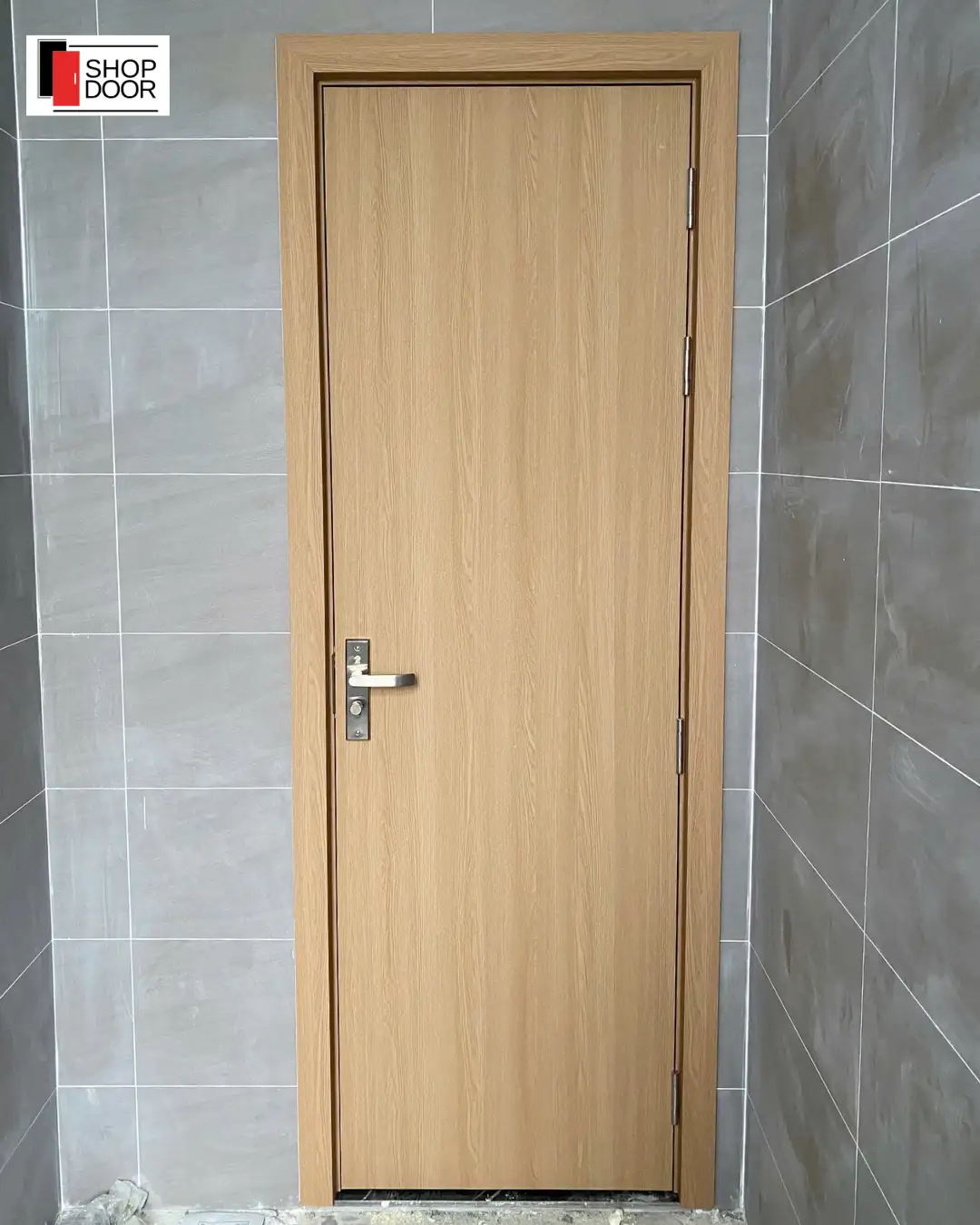 Cửa nhựa composite lắp đặt cho nhà ở tại Nha Trang Khánh Hòa