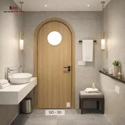 Cửa composite lắp đặt cho khách sạn ven biển tại Quy Nhơn trong môi trường độ ẩm cao