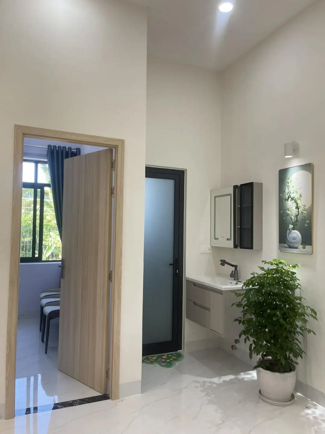 Cửa composite lắp đặt cho khu vực nhà vệ sinh