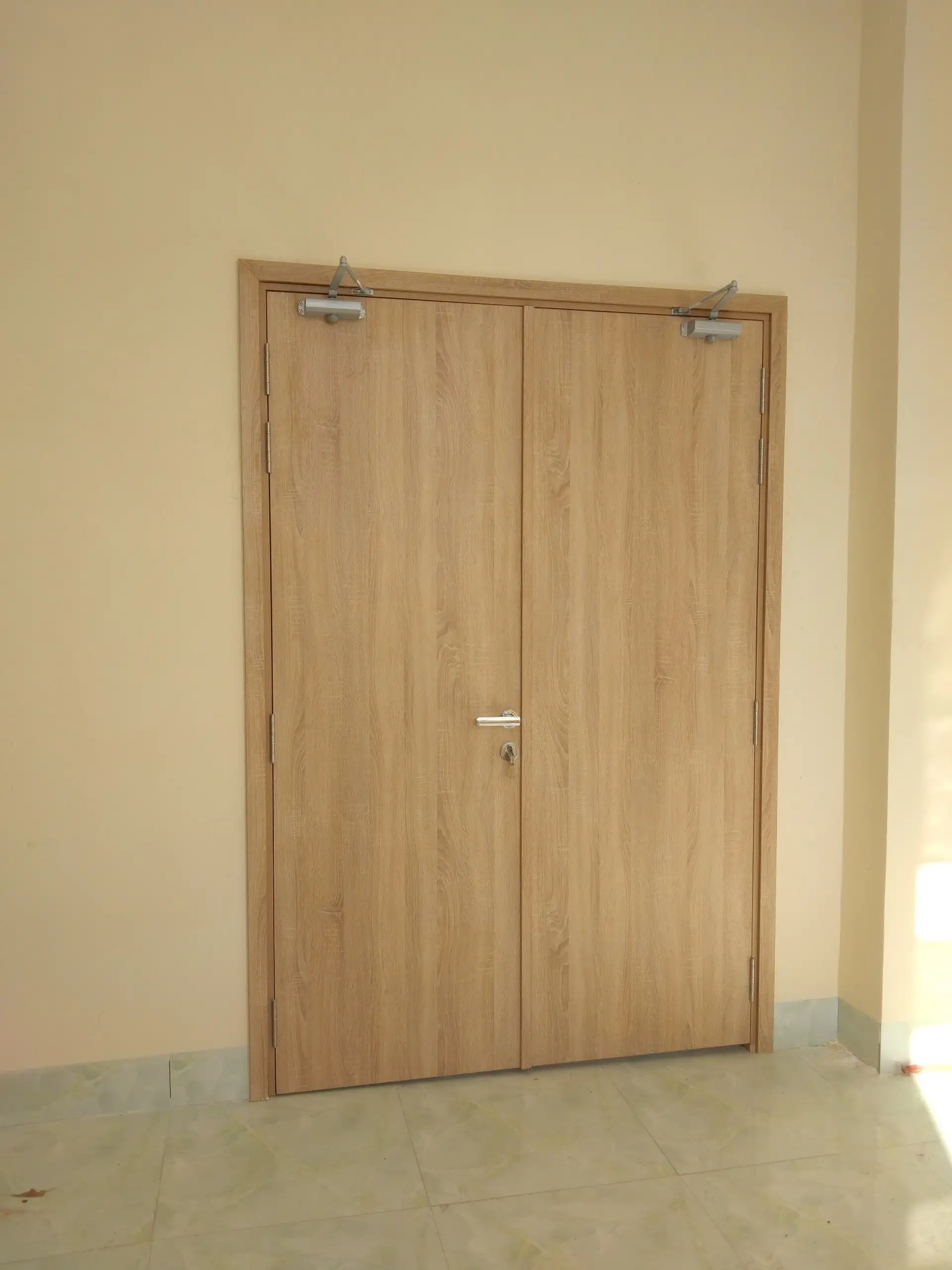 Nhu cầu sử dụng cửa gỗ chống cháy tại các công trình ở Nha Trang