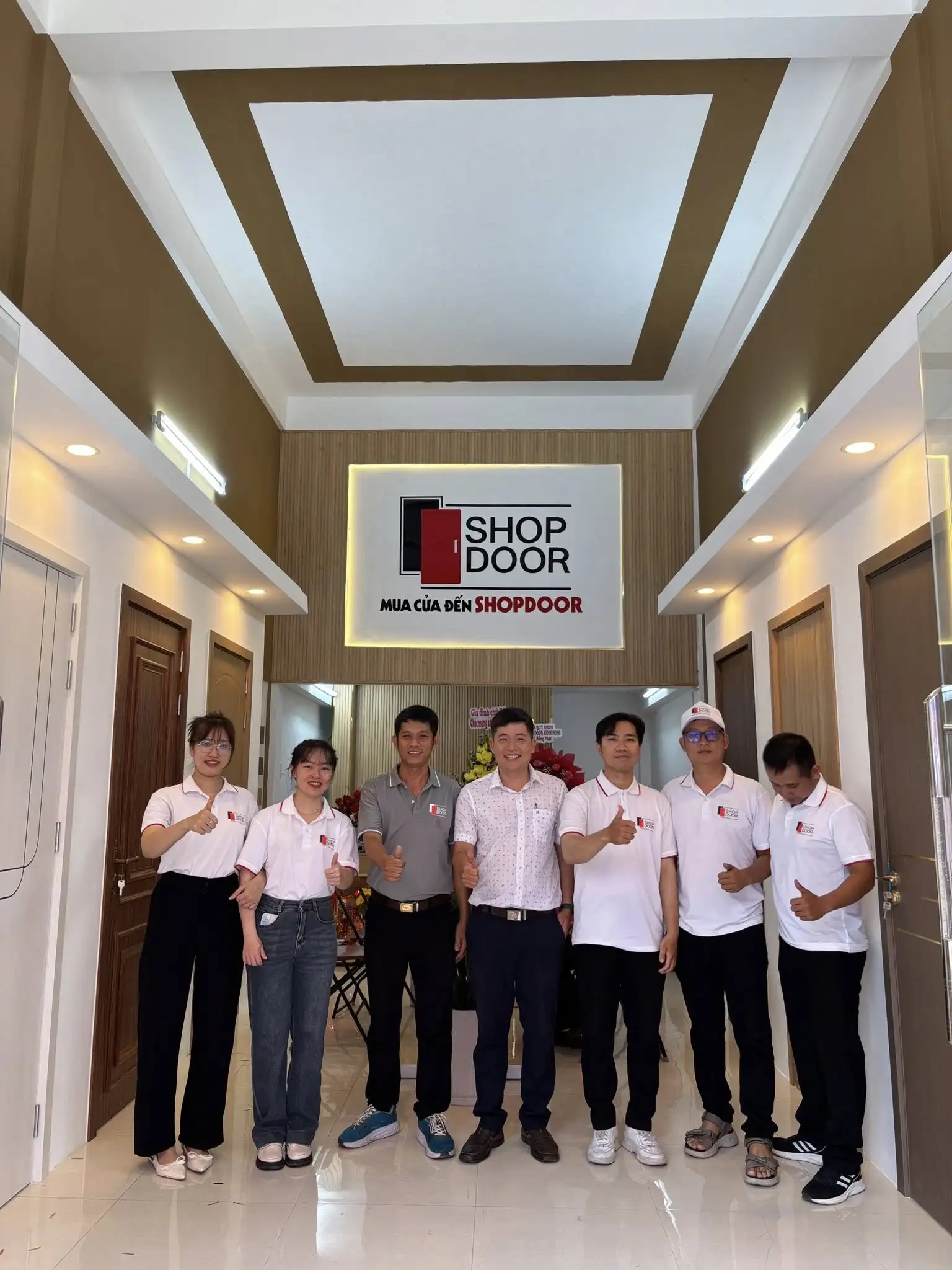 ShopDoor thi công cửa nhựa composite tại Nha Trang